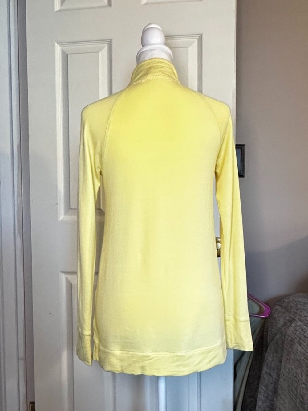 Lilly Pulitzer "Cassi" Popover Sweatshirt Pastel Yellow - Size XS - Picture 2 of 7